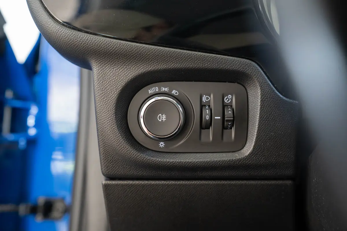 1.2 Edition | Parkeersensoren | Apple Carplay & Android Auto | Lichtmetalen velgen | USB | Bluetooth |