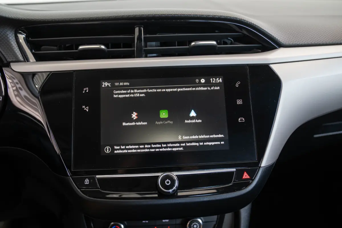 1.2 Edition | Parkeersensoren | Apple Carplay & Android Auto | Lichtmetalen velgen | USB | Bluetooth |
