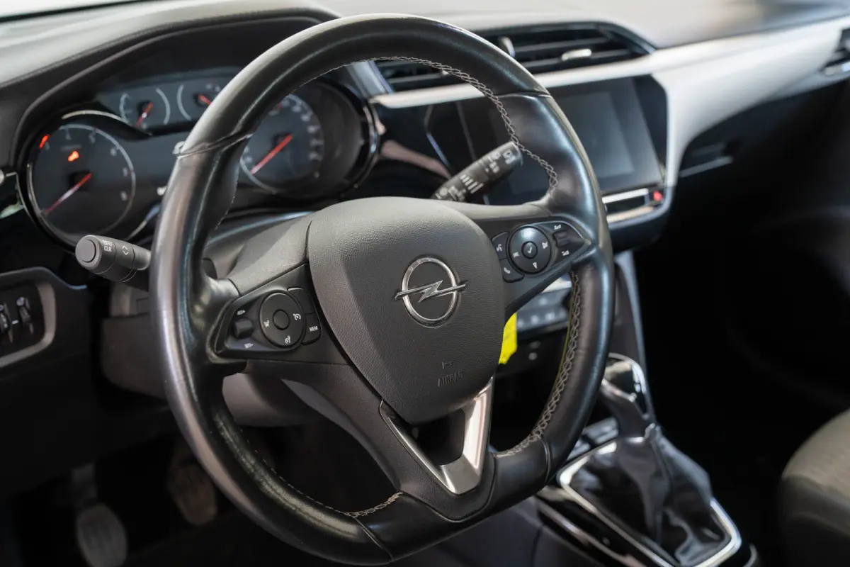 1.2 Edition | Parkeersensoren | Apple Carplay & Android Auto | Lichtmetalen velgen | USB | Bluetooth |