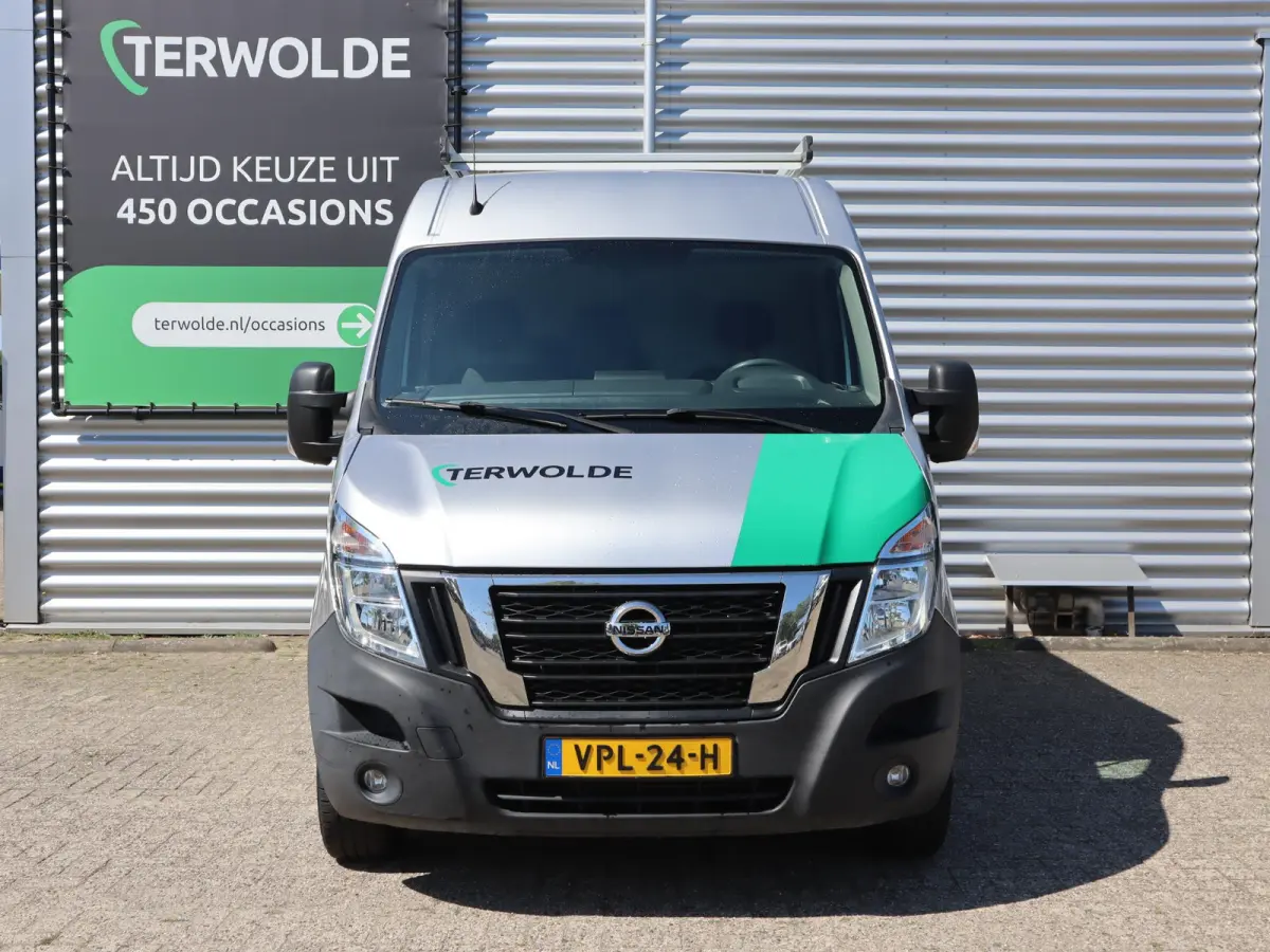 2.3 dCi L2H2 N-Connecta | Trekhaak | Imperiaal | Navigatie | Achteruitrijcamera |
