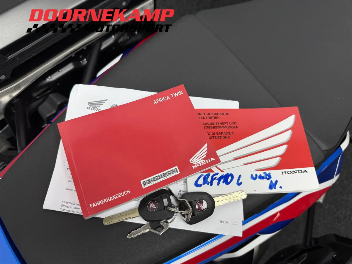 CRF 1100 AFRICA TWIN