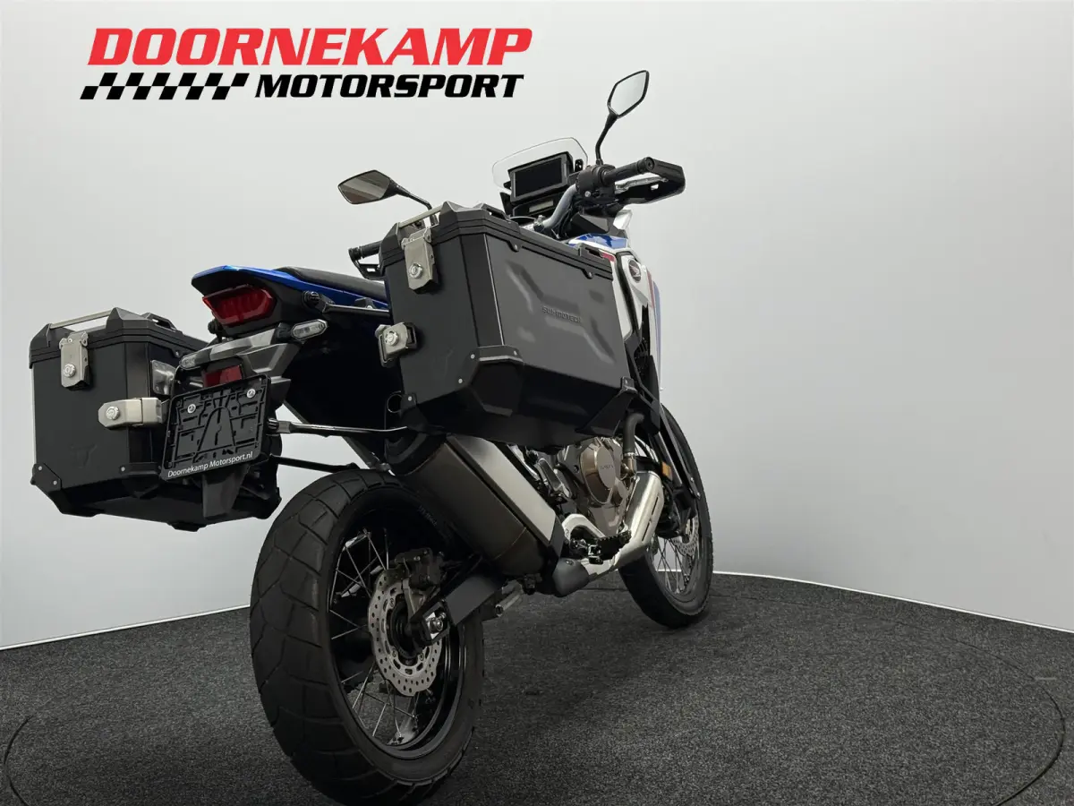 CRF 1100 AFRICA TWIN