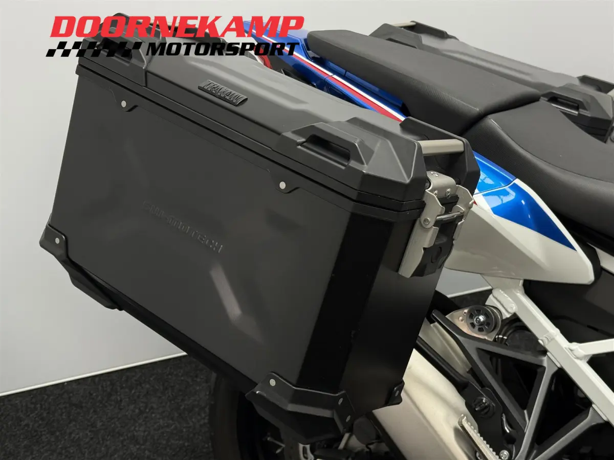 CRF 1100 AFRICA TWIN