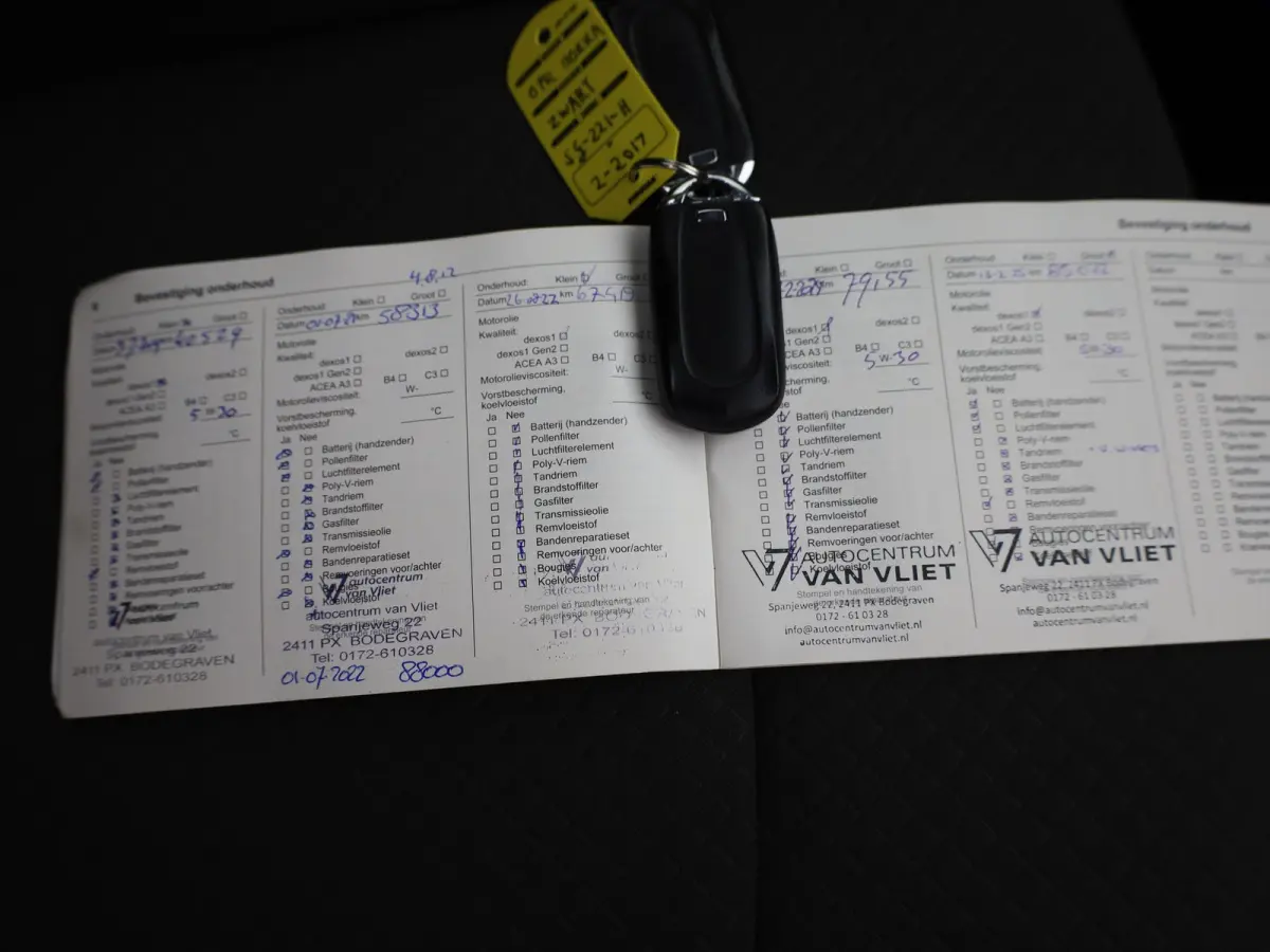 1.4 Turbo Aut. Innovation | Trekhaak | Camera | Keyless | Schuif/kantel dak | Allseason banden | Prijs Rijklaar!!