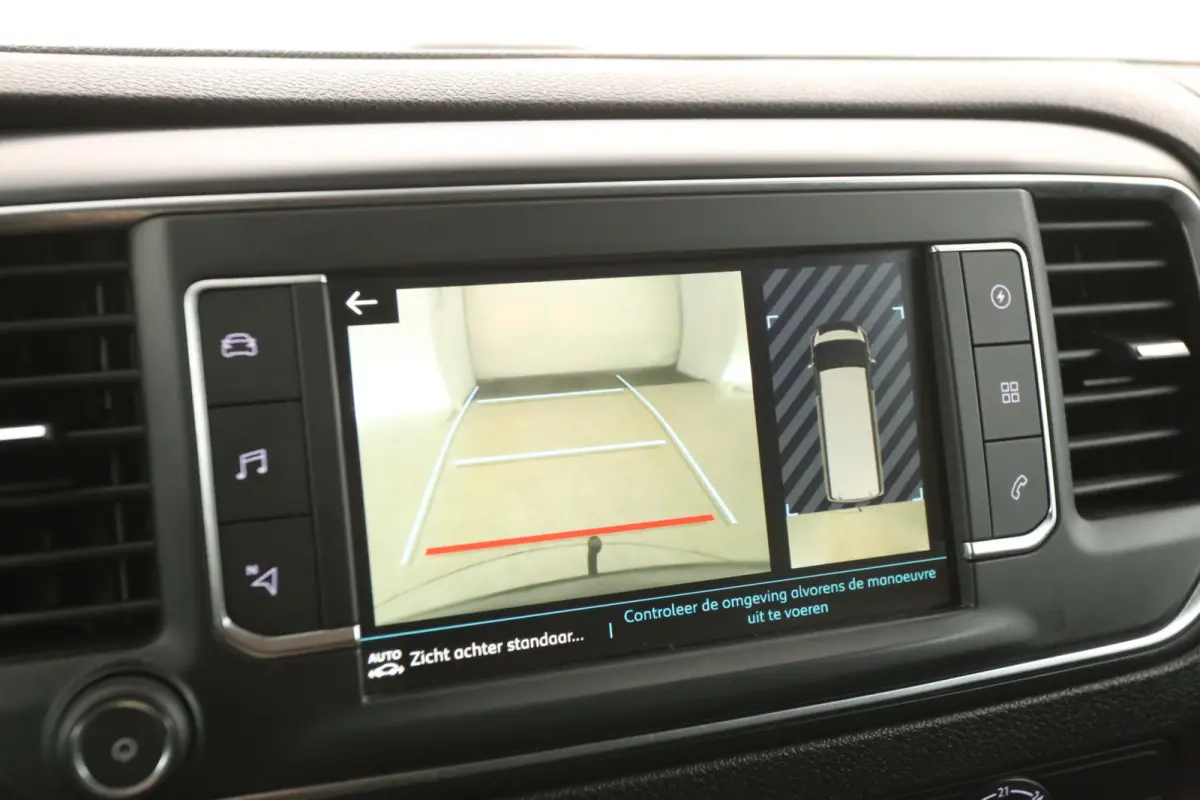 50 kWh L3H1 | Snelladen | SOH 92% | Airco | Cruise | Camera | 3 Zits | Carplay | Trekhaak | Parkeersens.