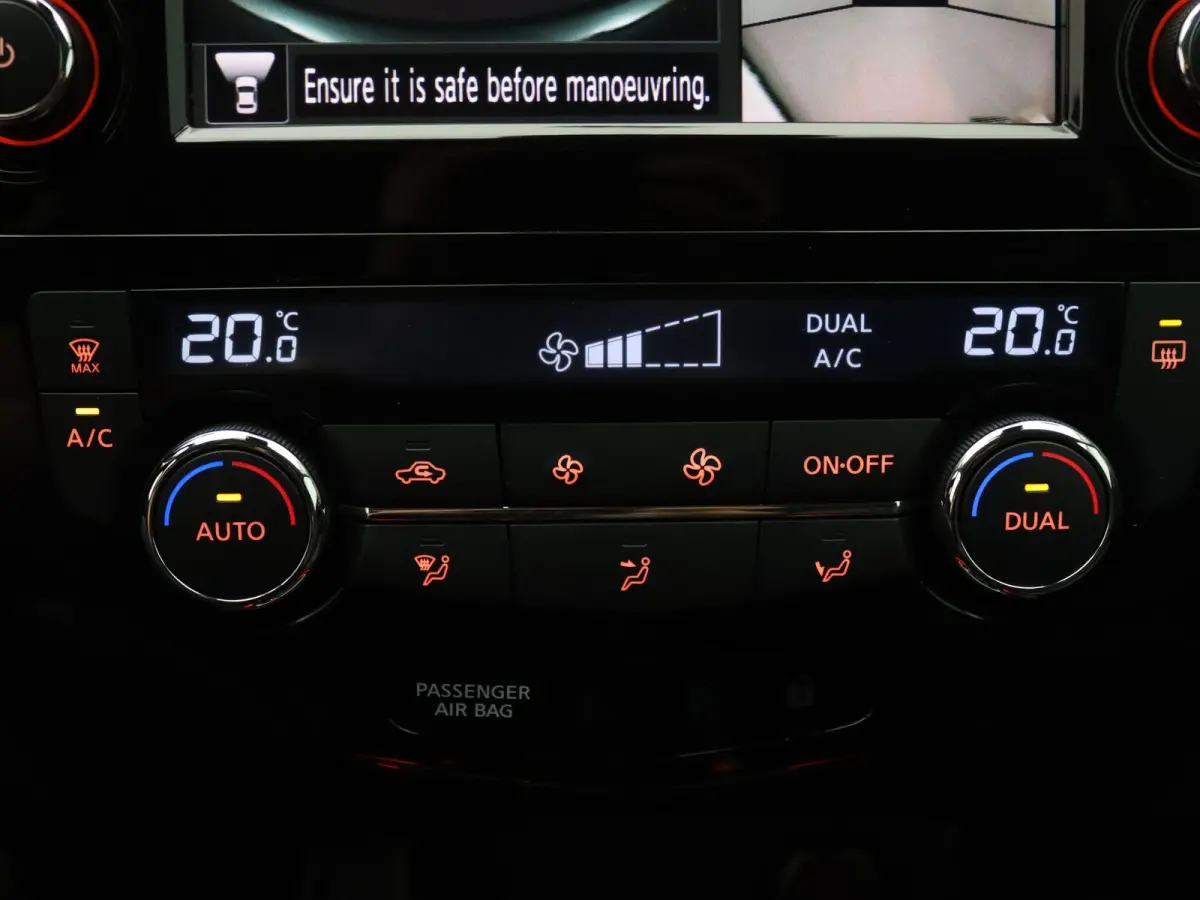 160pk DIG-T Premium Edition Apple Carplay/Android Auto | Climate