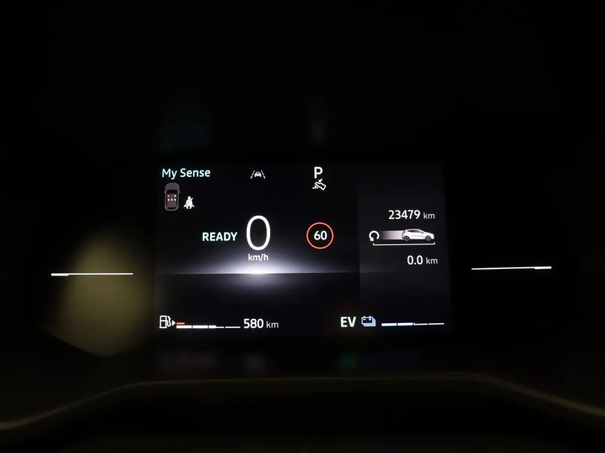 1.6 E-Tech Full Hybrid 145 techno | Navigatie | Cruise Control | Achteruitrij Camera | Climate Control | Apple Carplay & Android Auto |