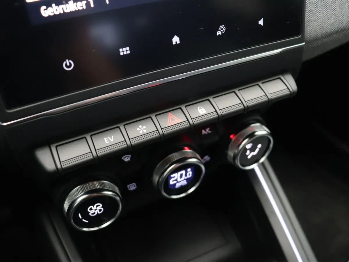1.6 E-Tech Full Hybrid 145 techno | Navigatie | Cruise Control | Achteruitrij Camera | Climate Control | Apple Carplay & Android Auto |