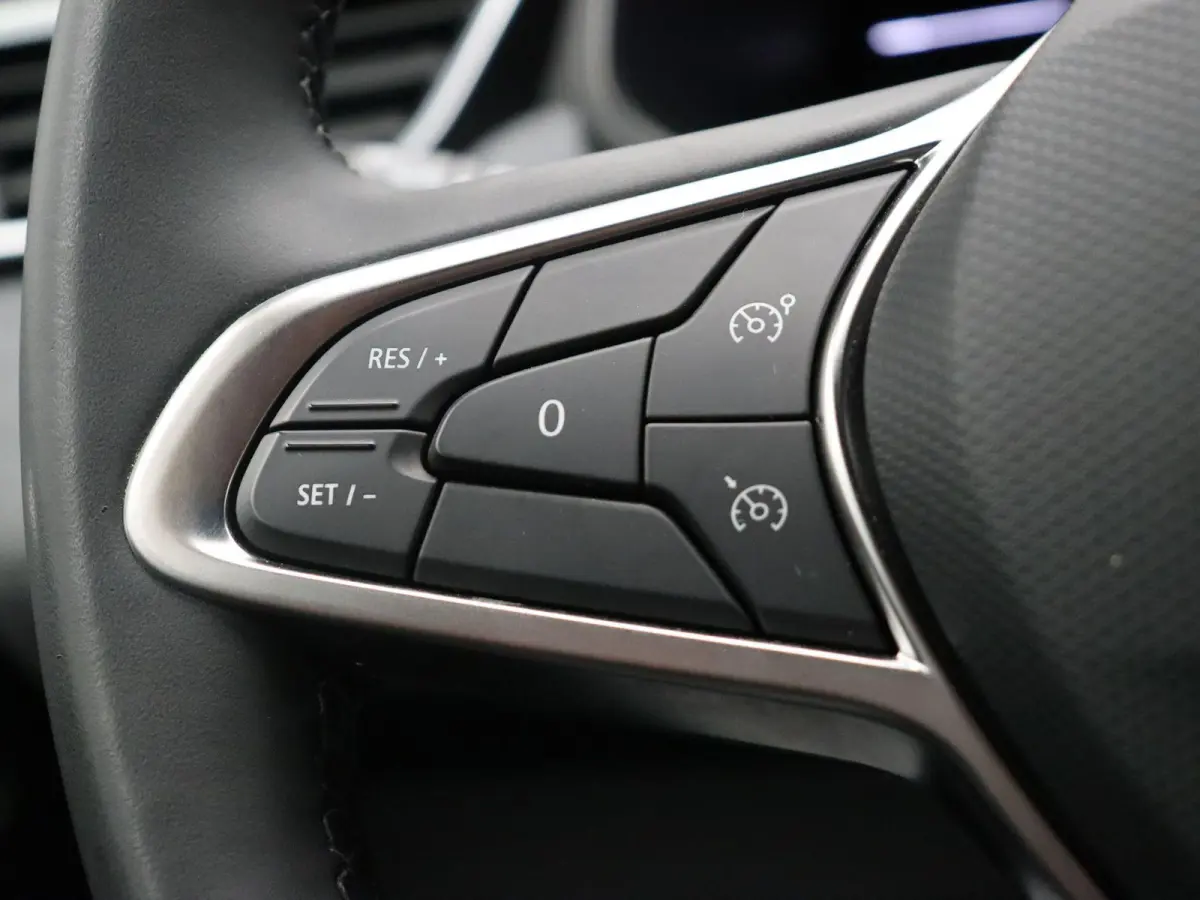 1.6 E-Tech Full Hybrid 145 techno | Navigatie | Cruise Control | Achteruitrij Camera | Climate Control | Apple Carplay & Android Auto |