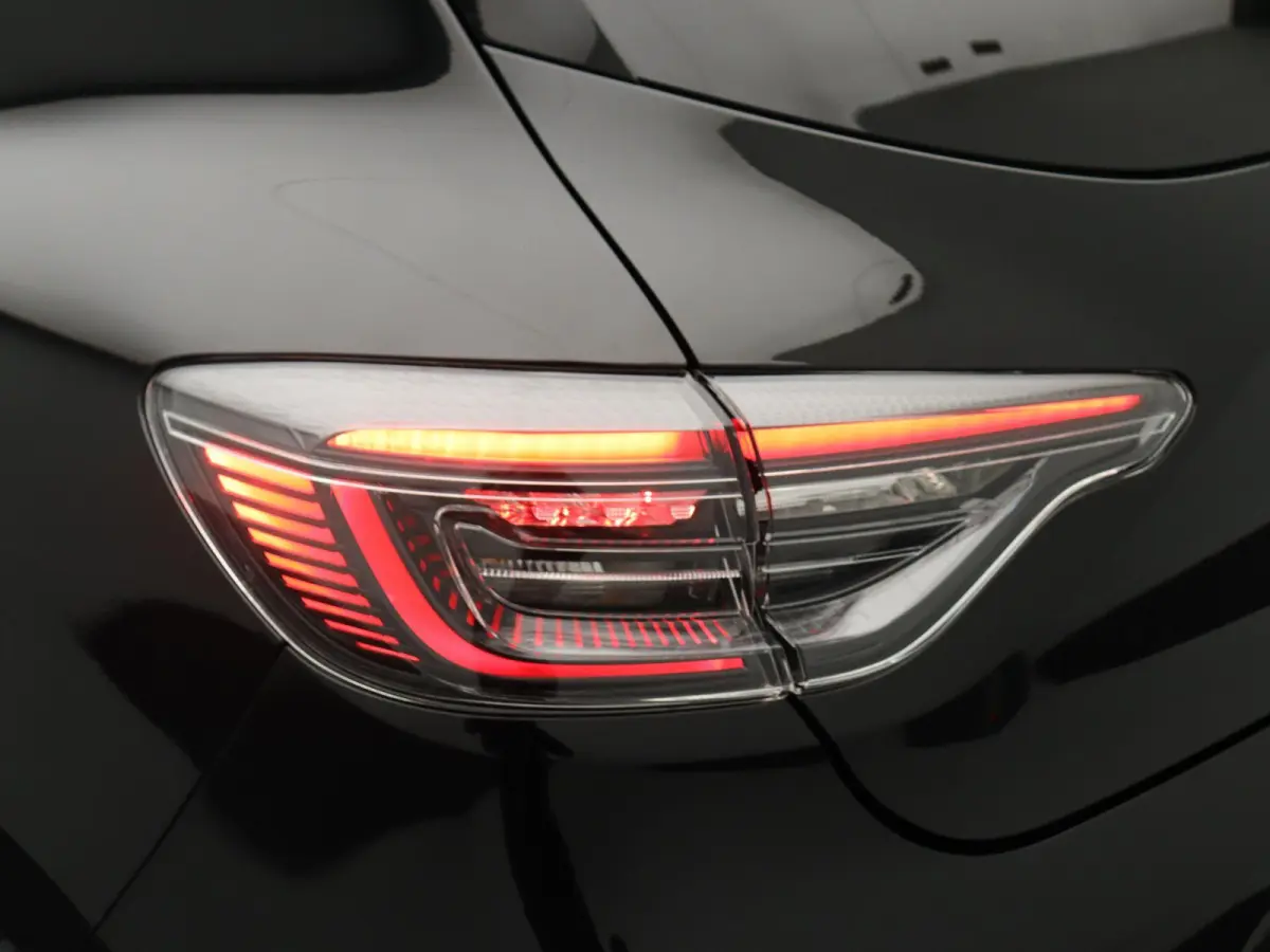 1.6 E-Tech Full Hybrid 145 techno | Navigatie | Cruise Control | Achteruitrij Camera | Climate Control | Apple Carplay & Android Auto |