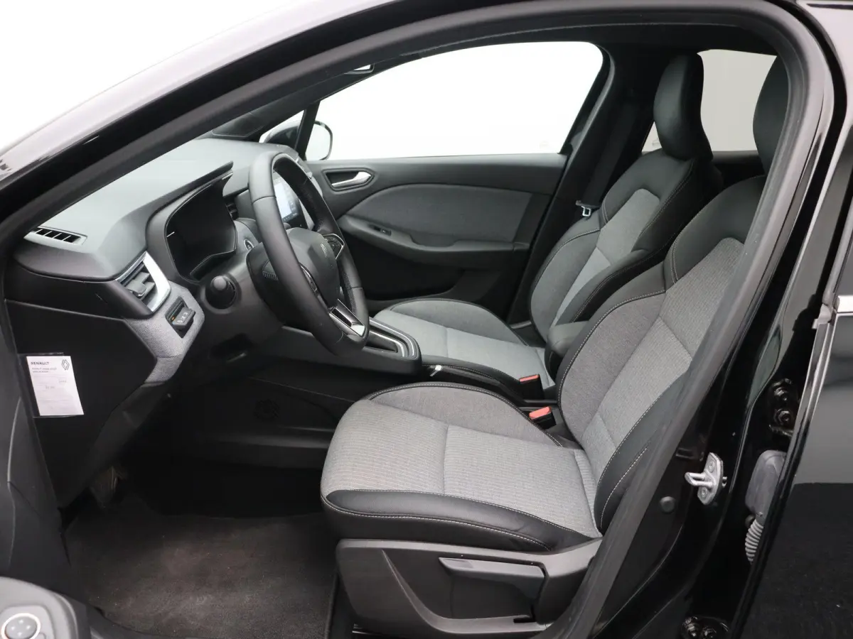 1.6 E-Tech Full Hybrid 145 techno | Navigatie | Cruise Control | Achteruitrij Camera | Climate Control | Apple Carplay & Android Auto |