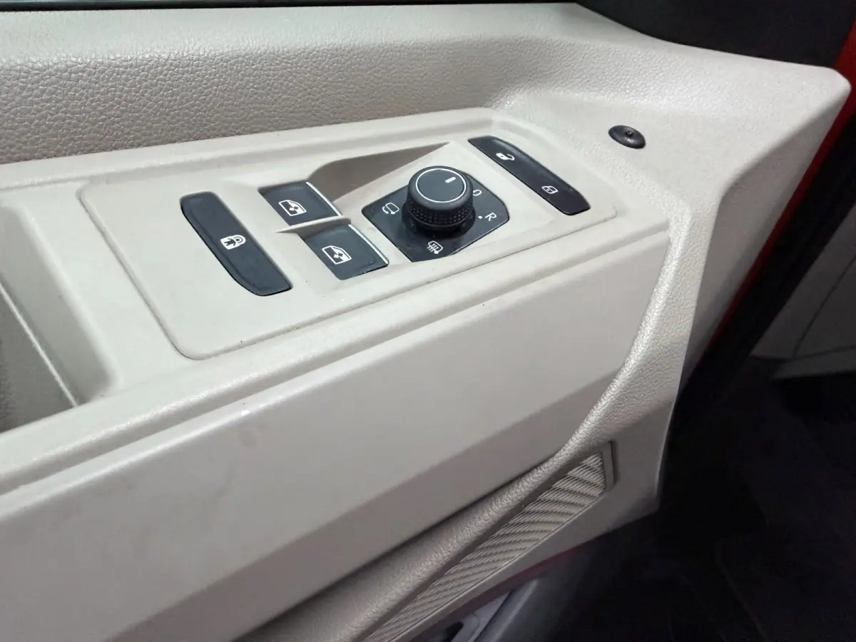 1.4 eHybrid Energetic 7P PANO/NAVI/TREK-HAAK/CAM/ADAPT-CRUISE/DAB/CARPLAY///
