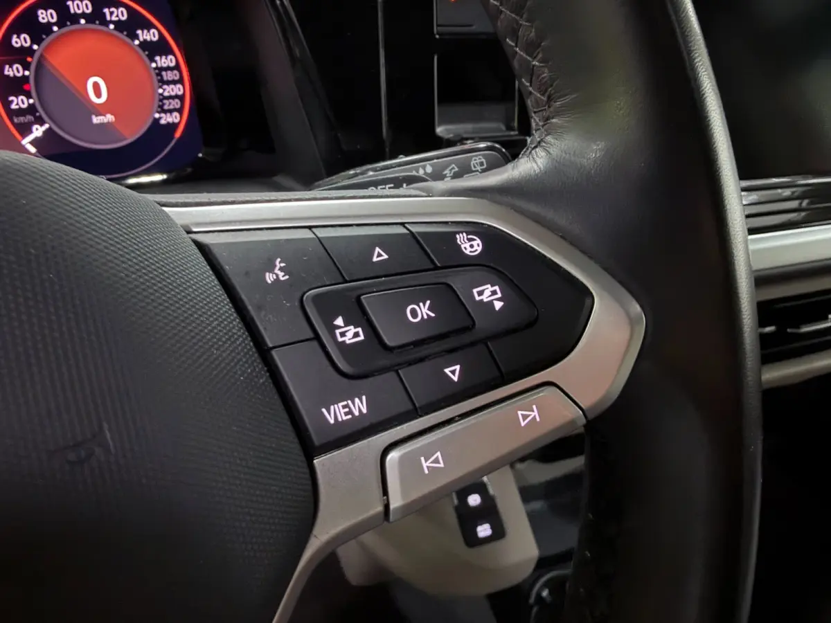 1.4 eHybrid Energetic 7P PANO/NAVI/TREK-HAAK/CAM/ADAPT-CRUISE/DAB/CARPLAY///