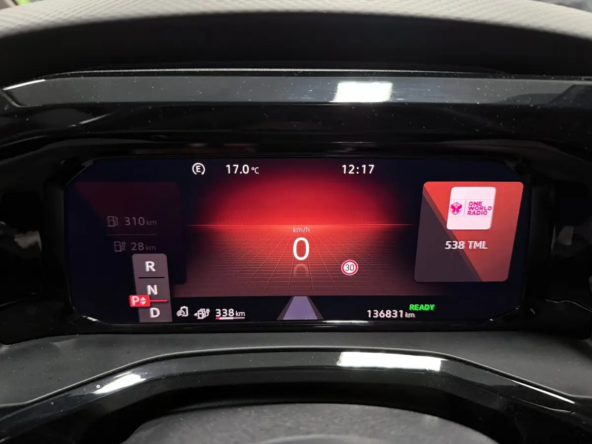 1.4 eHybrid Energetic 7P PANO/NAVI/TREK-HAAK/CAM/ADAPT-CRUISE/DAB/CARPLAY///