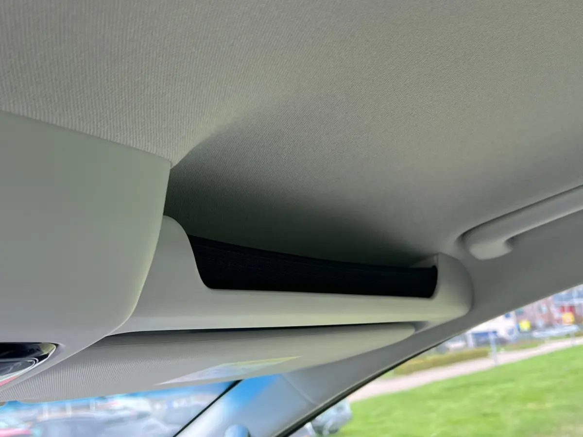 2.2 Dubbele Cabine 6 pers Aut. Camera | 6 pers Dubbele cabine | 2 schuifdeuren | Carplay | Trekhaak | Adaptive cruise controle | Ruiten achter | Parkeersensoren voor en achter | Climate cont