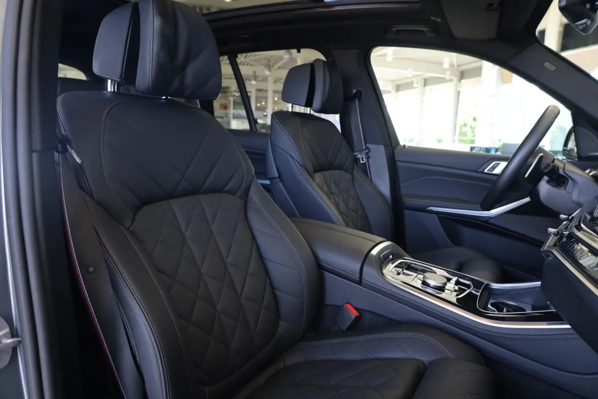 xDrive50e M-Sport Pro | Driving Assistant Professional | Intergral Active Steering | Elekr. Trekhaak | Panoramadak | Harman/Kardon | Stoelventilatie
