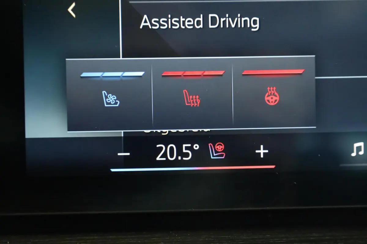 xDrive50e M-Sport Pro | Driving Assistant Professional | Intergral Active Steering | Elekr. Trekhaak | Panoramadak | Harman/Kardon | Stoelventilatie