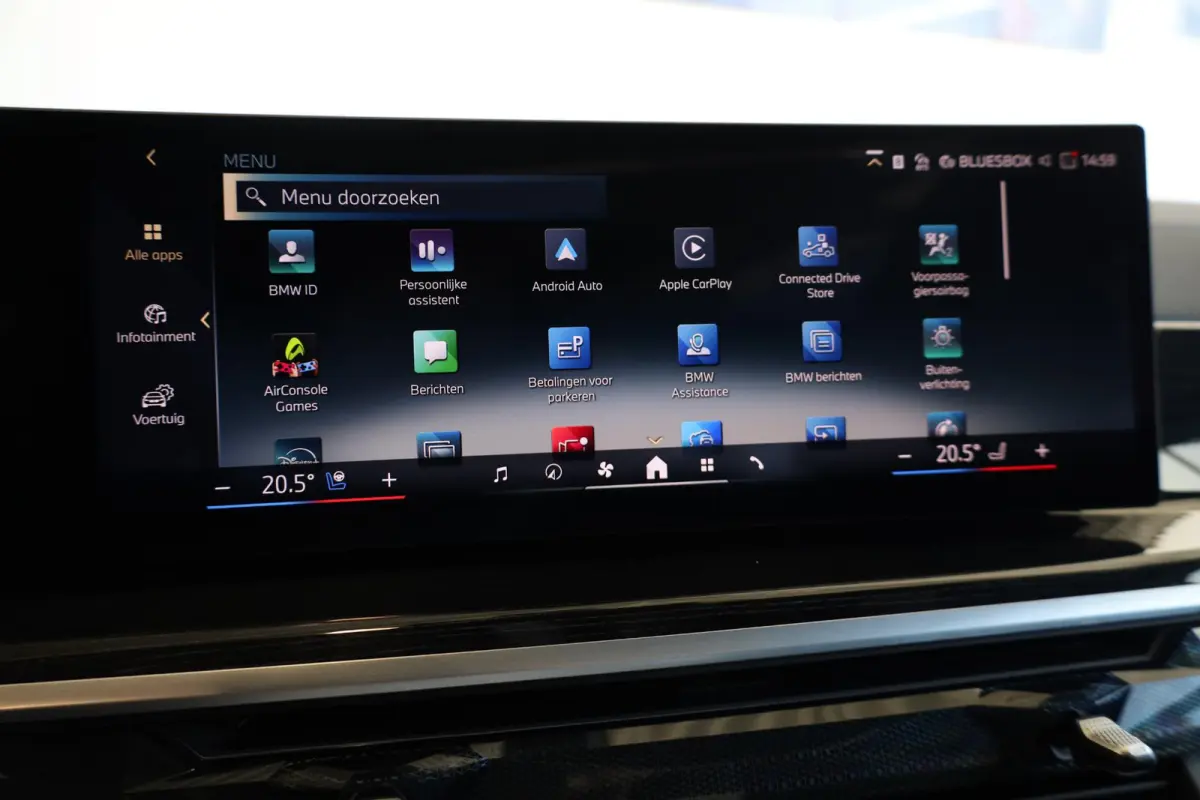 xDrive50e M-Sport Pro | Driving Assistant Professional | Intergral Active Steering | Elekr. Trekhaak | Panoramadak | Harman/Kardon | Stoelventilatie
