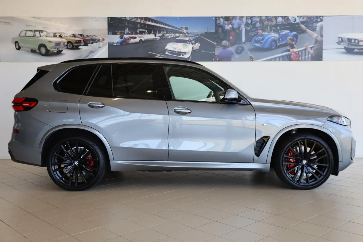xDrive50e M-Sport Pro | Driving Assistant Professional | Intergral Active Steering | Elekr. Trekhaak | Panoramadak | Harman/Kardon | Stoelventilatie