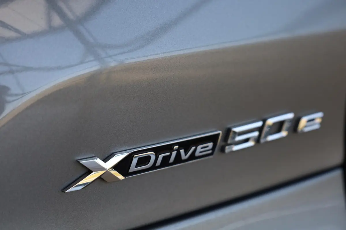 xDrive50e M-Sport Pro | Driving Assistant Professional | Intergral Active Steering | Elekr. Trekhaak | Panoramadak | Harman/Kardon | Stoelventilatie