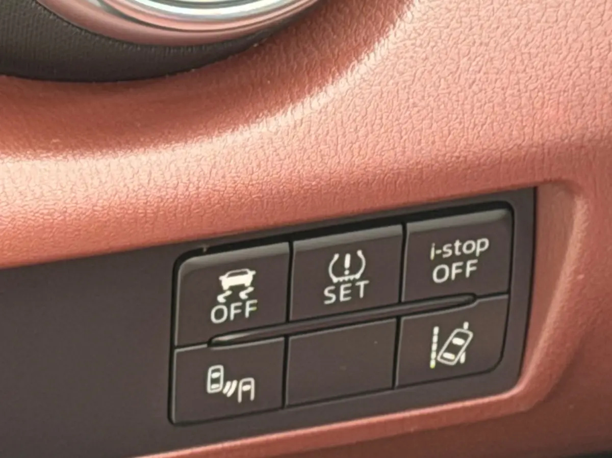 2.0 SkyActiv-G 160 GT-M, CarPlay, BOSE, Sportuitlaat