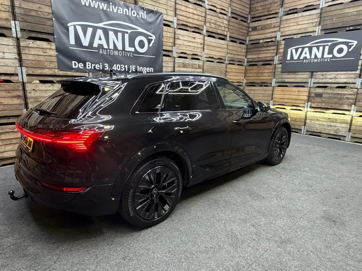 SQ8 50 quattro S Edition 95 kWh,21"LM, Pano, Adaptive Cruise, 360, Trekhaak, Luchtvering, Leder