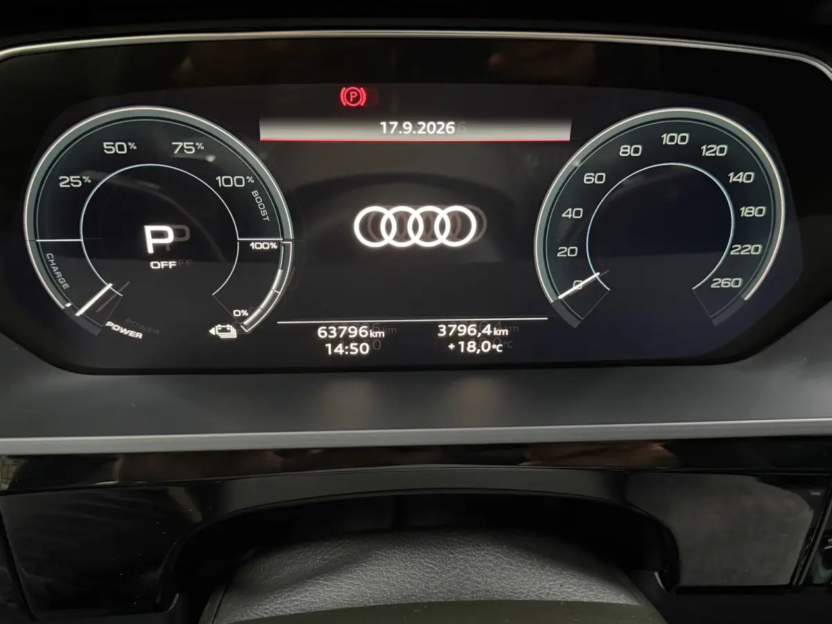 SQ8 50 quattro S Edition 95 kWh,21"LM, Pano, Adaptive Cruise, 360, Trekhaak, Luchtvering, Leder