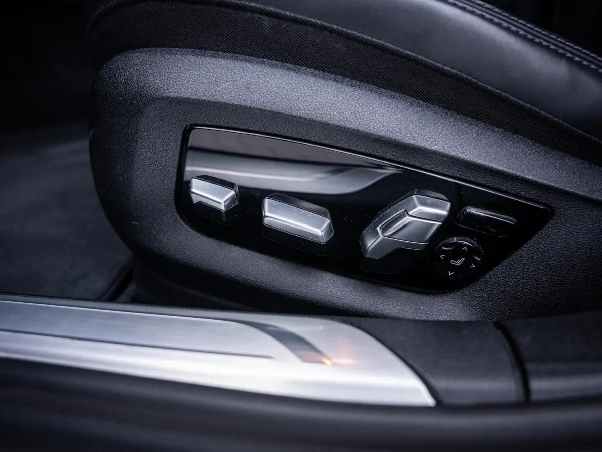 745Le High Executive - M-Sport l Bernina l Rear Ent. l Massage l Pano l Laser