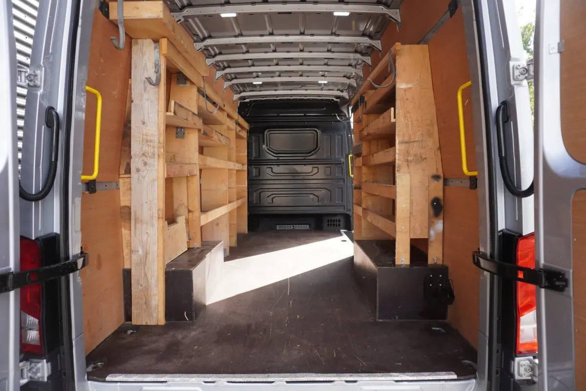 50 N1 Dubbellucht 160pk Automaat L4H3/L3H2 Apple Carplay 3500kg Trekgewicht Imperiaal Camera Parkeersensoren Cruise control