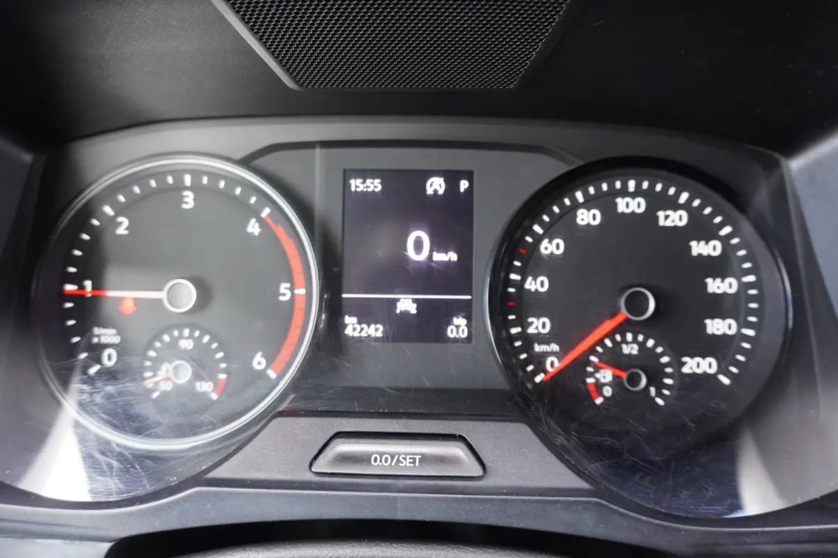 50 N1 Dubbellucht 160pk Automaat L4H3/L3H2 Apple Carplay 3500kg Trekgewicht Imperiaal Camera Parkeersensoren Cruise control