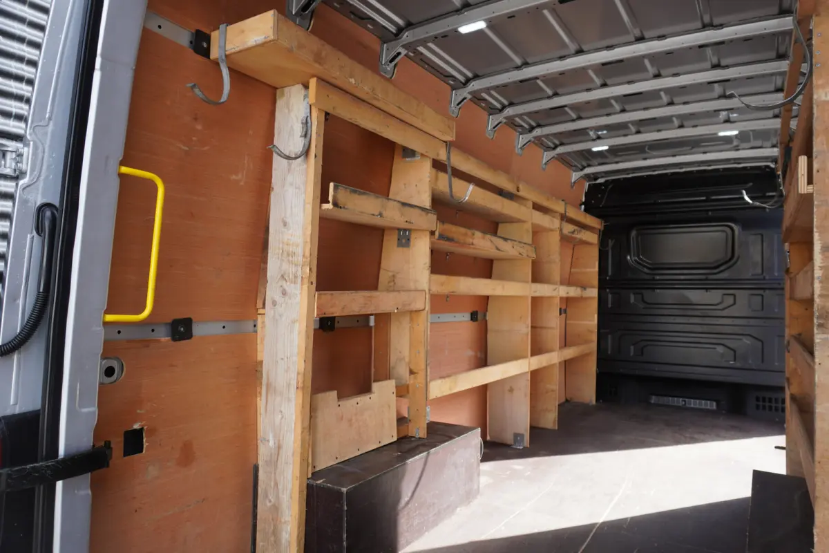 50 N1 Dubbellucht 160pk Automaat L4H3/L3H2 Apple Carplay 3500kg Trekgewicht Imperiaal Camera Parkeersensoren Cruise control
