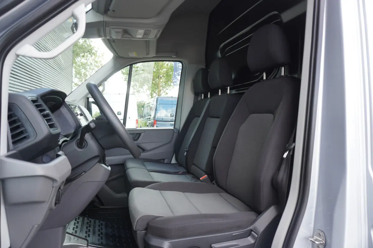 50 N1 Dubbellucht 160pk Automaat L4H3/L3H2 Apple Carplay 3500kg Trekgewicht Imperiaal Camera Parkeersensoren Cruise control