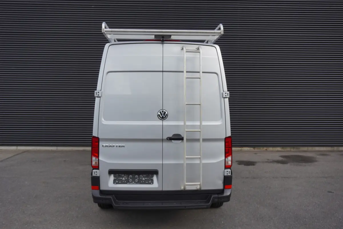 50 N1 Dubbellucht 160pk Automaat L4H3/L3H2 Apple Carplay 3500kg Trekgewicht Imperiaal Camera Parkeersensoren Cruise control