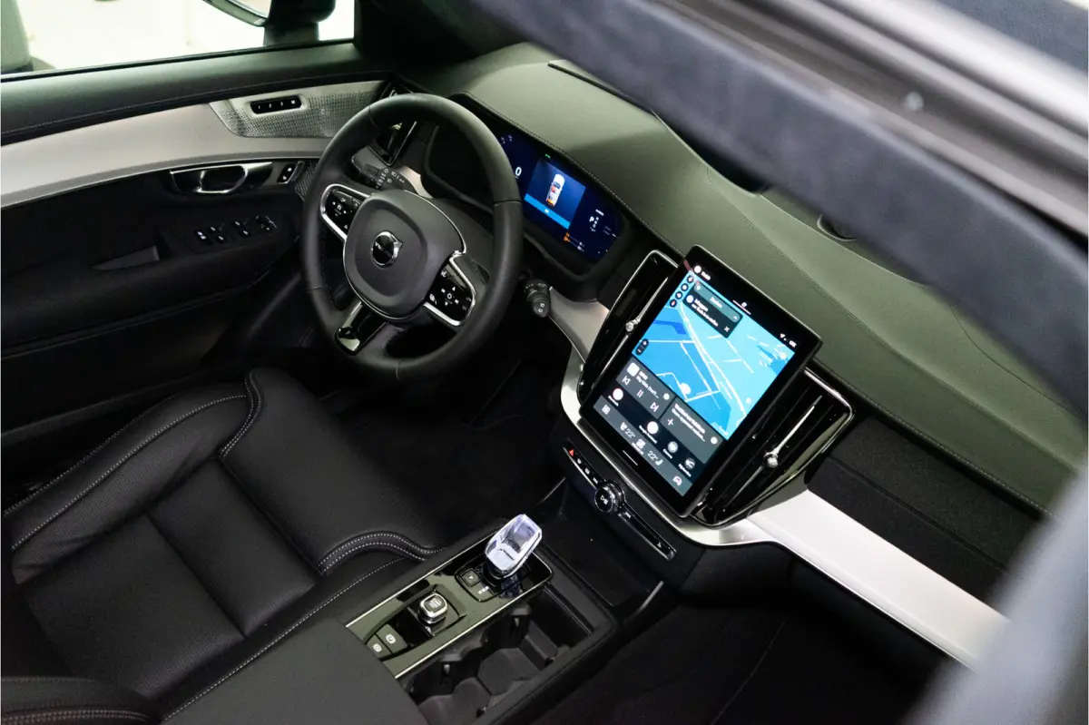 2.0 T8 Plug-in hybrid AWD Ultra Dark Long Range 406PK GLOEDNIEUW | 7 Pers. | Bowers | Pano | Trekhaak | VOL! 3 jaar Fabrieksgarantie