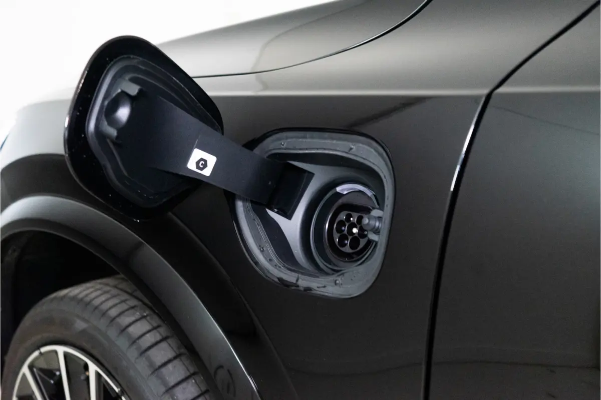 2.0 T8 Plug-in hybrid AWD Ultra Dark Long Range 406PK GLOEDNIEUW | 7 Pers. | Bowers | Pano | Trekhaak | VOL! 3 jaar Fabrieksgarantie