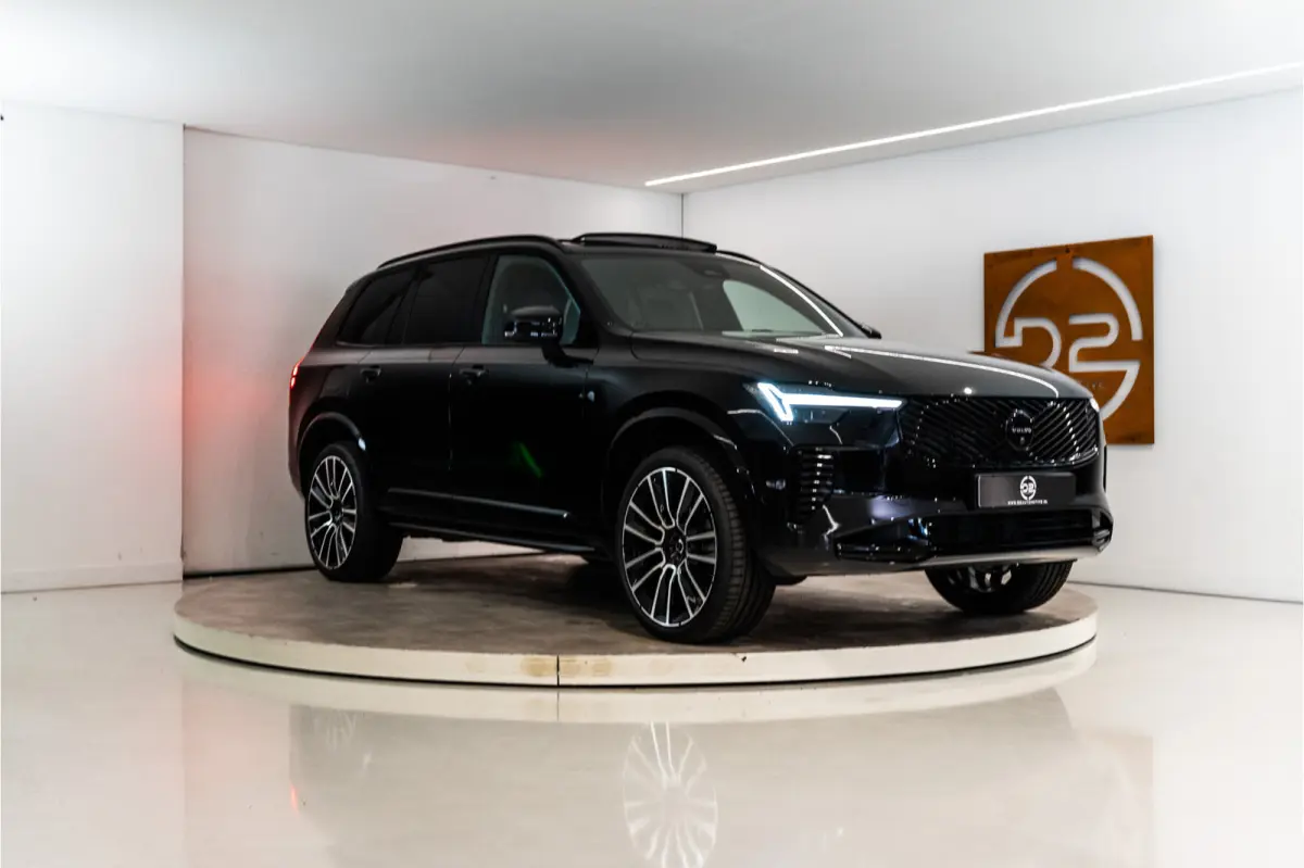 2.0 T8 Plug-in hybrid AWD Ultra Dark Long Range 406PK GLOEDNIEUW | 7 Pers. | Bowers | Pano | Trekhaak | VOL! 3 jaar Fabrieksgarantie