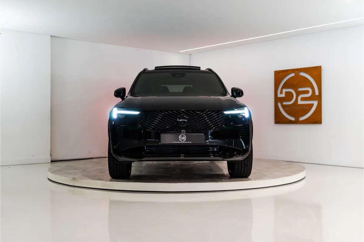 2.0 T8 Plug-in hybrid AWD Ultra Dark Long Range 406PK GLOEDNIEUW | 7 Pers. | Bowers | Pano | Trekhaak | VOL! 3 jaar Fabrieksgarantie