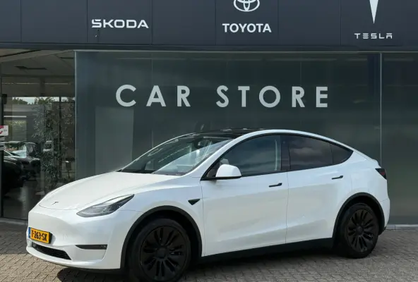 Long Range AWD 75 kWh 93% SOH LEDER PANO