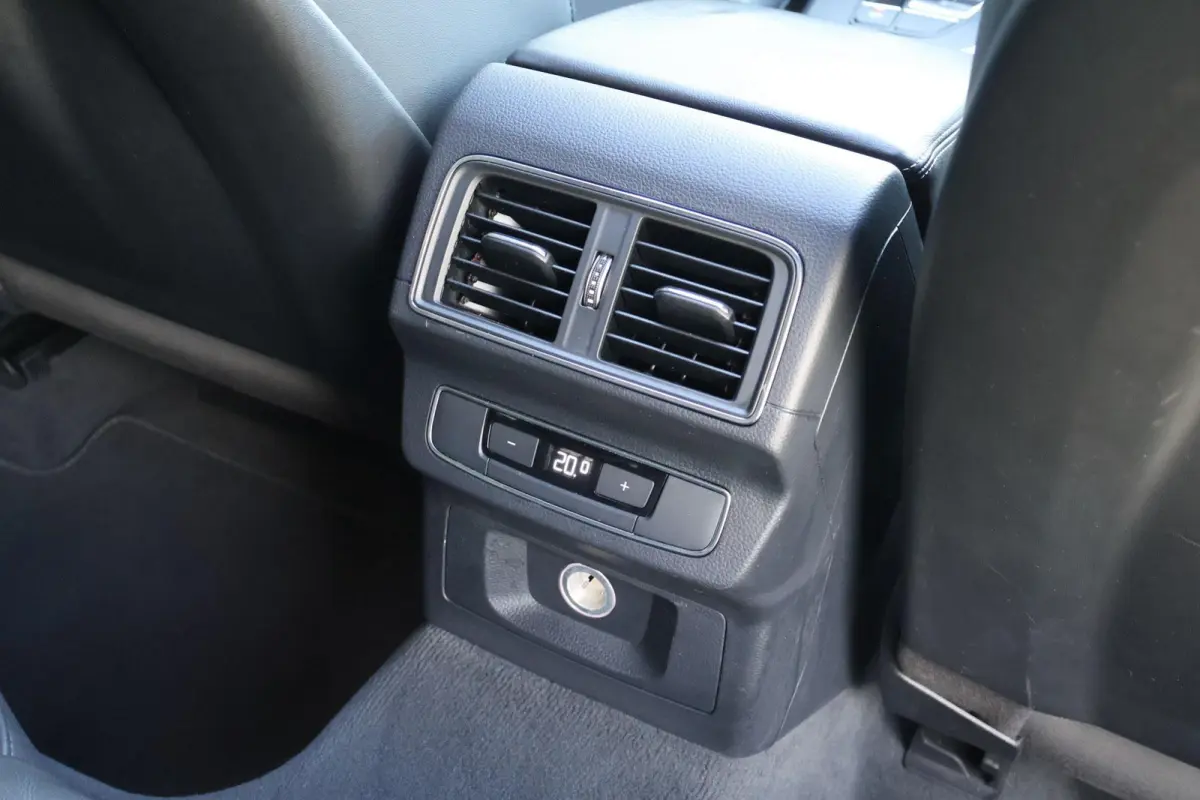 2.0 TFSI 252pk quattro Sport | Luchtvering | Panoramadak | Stoelverwarming | Audi-SOUND | Sportstuur