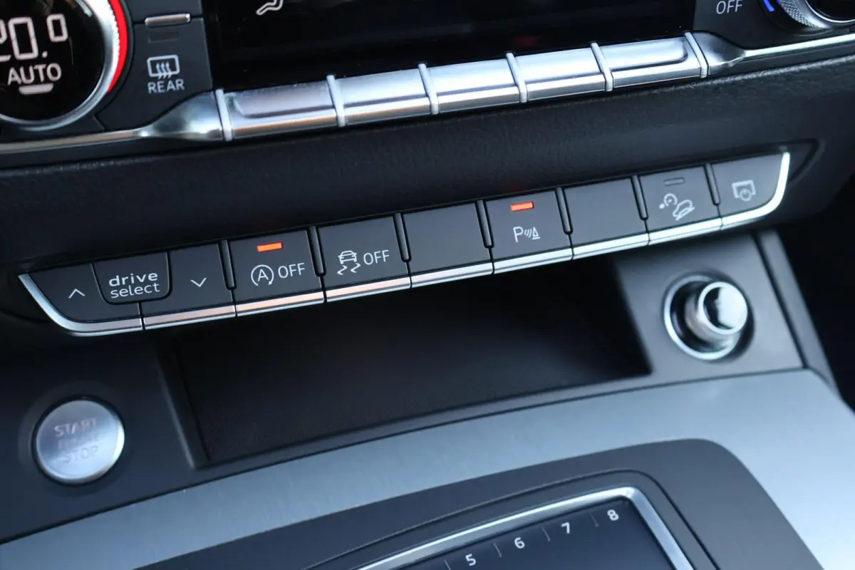 2.0 TFSI 252pk quattro Sport | Luchtvering | Panoramadak | Stoelverwarming | Audi-SOUND | Sportstuur