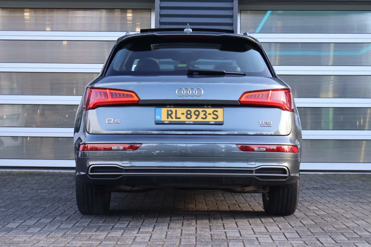 2.0 TFSI 252pk quattro Sport | Luchtvering | Panoramadak | Stoelverwarming | Audi-SOUND | Sportstuur