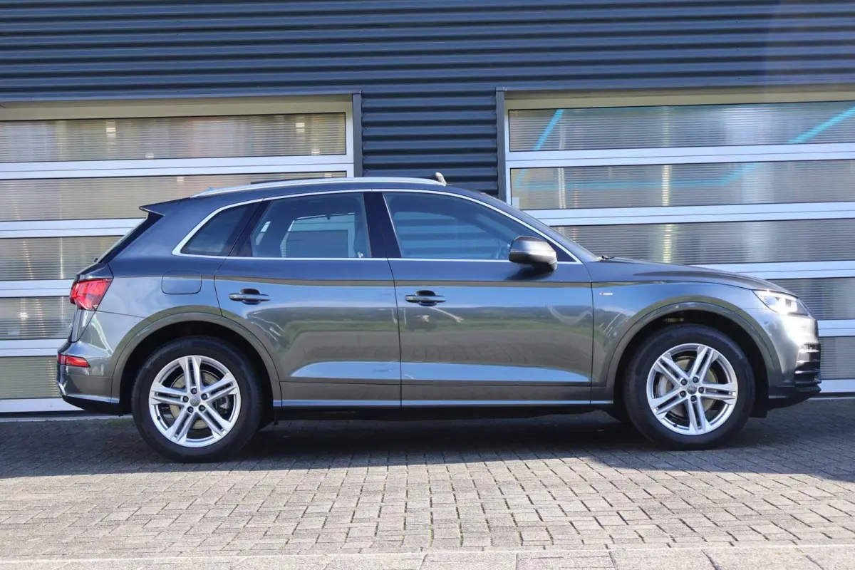 2.0 TFSI 252pk quattro Sport | Luchtvering | Panoramadak | Stoelverwarming | Audi-SOUND | Sportstuur