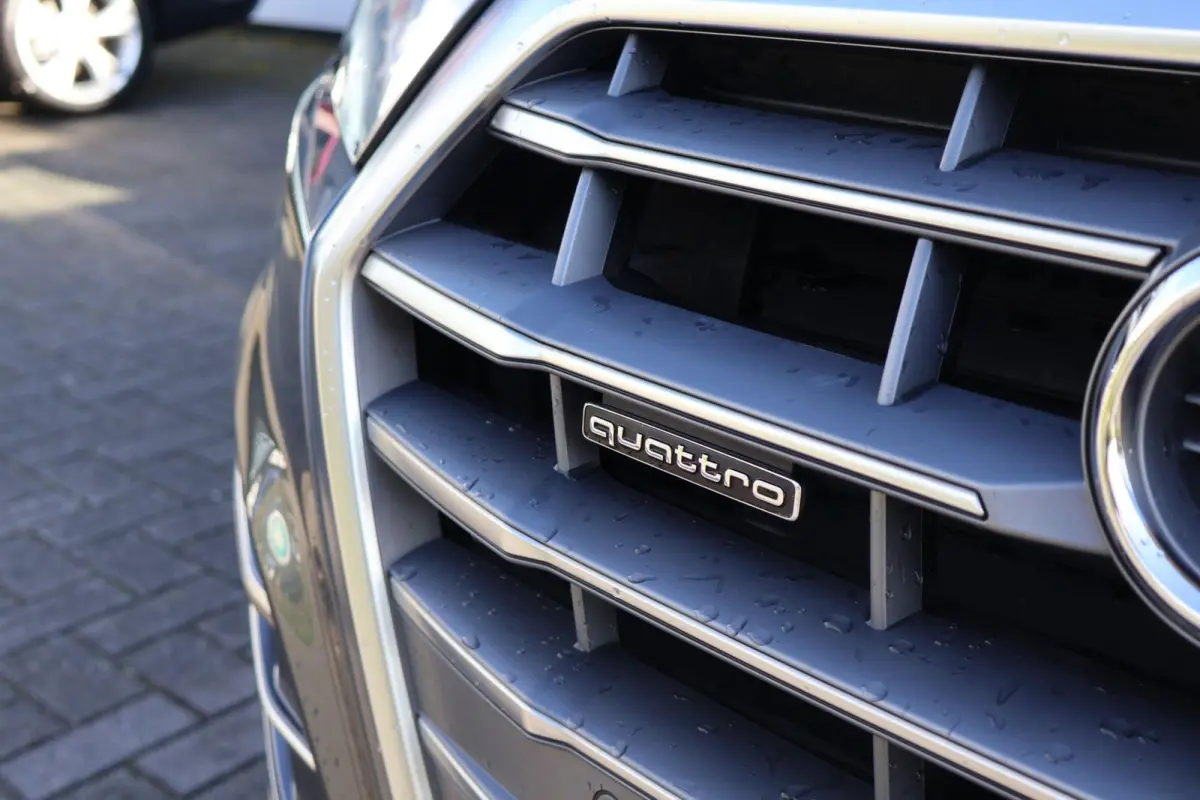 2.0 TFSI 252pk quattro Sport | Luchtvering | Panoramadak | Stoelverwarming | Audi-SOUND | Sportstuur