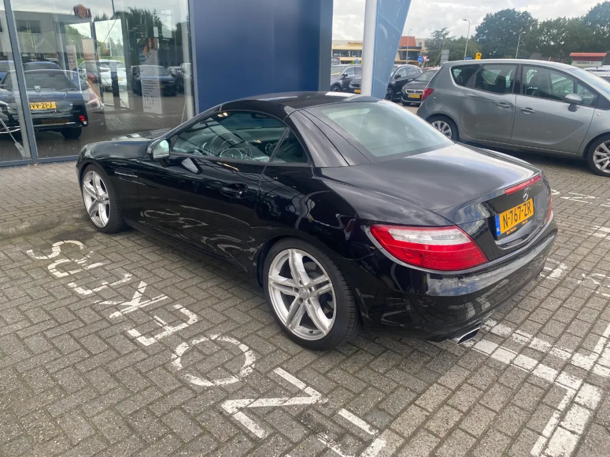 200 K. AMG-line 184PK NIEUWSTAAT I 2ste eig. I AMG-line I Navi I Leer I Nekverwarming I Winterpakket I 18" I