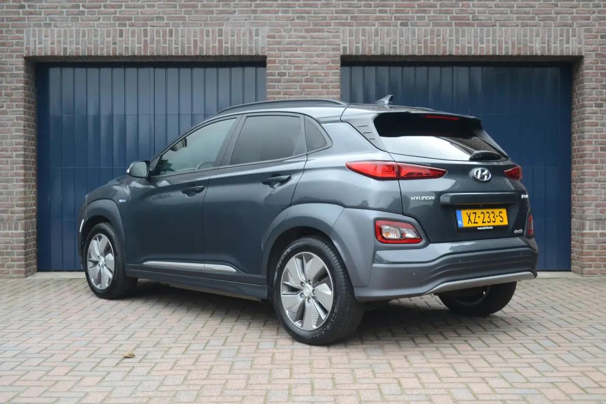 EV Premium 64 kWh | 98% SOH | Schuifdak | Keyless | Stoelventilatie/verwarming | Camera | Stuurverwarming
