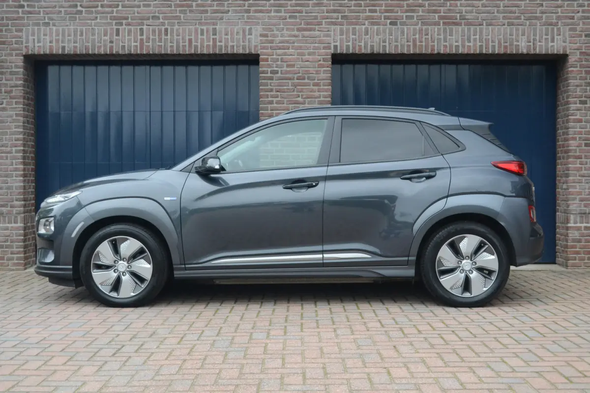 EV Premium 64 kWh | 98% SOH | Schuifdak | Keyless | Stoelventilatie/verwarming | Camera | Stuurverwarming