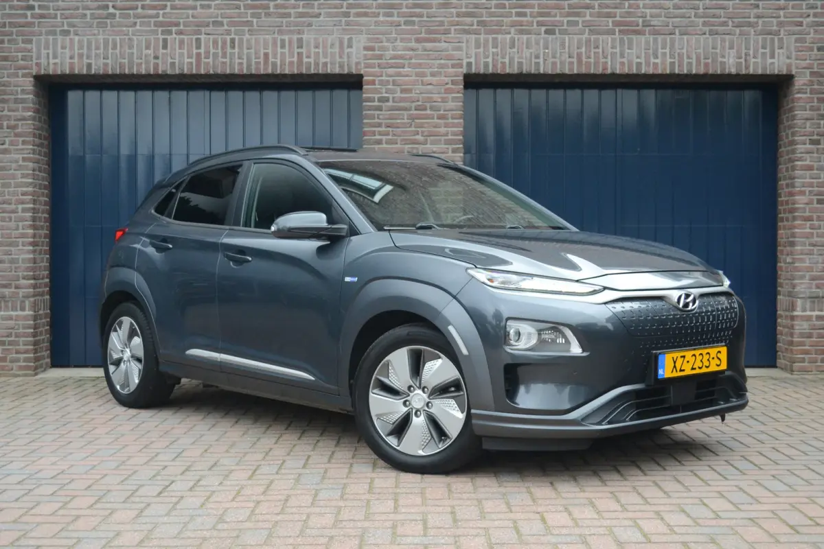 EV Premium 64 kWh | 98% SOH | Schuifdak | Keyless | Stoelventilatie/verwarming | Camera | Stuurverwarming