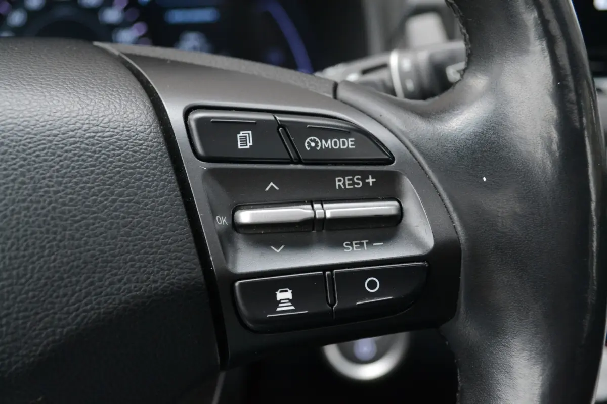 EV Premium 64 kWh | 98% SOH | Schuifdak | Keyless | Stoelventilatie/verwarming | Camera | Stuurverwarming