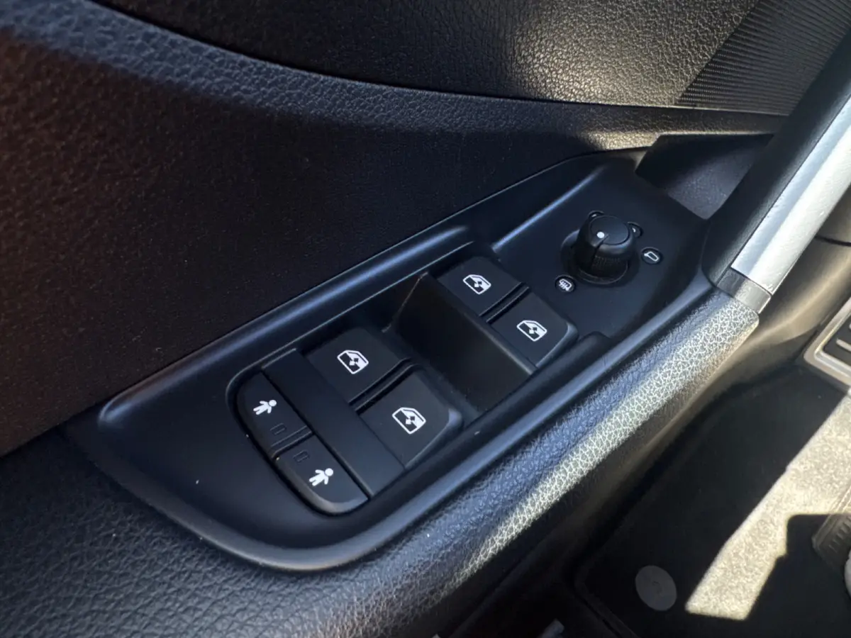 35 TFSI 150PK S-LINE EDITION NAVI/PDC/HALF-LEDER