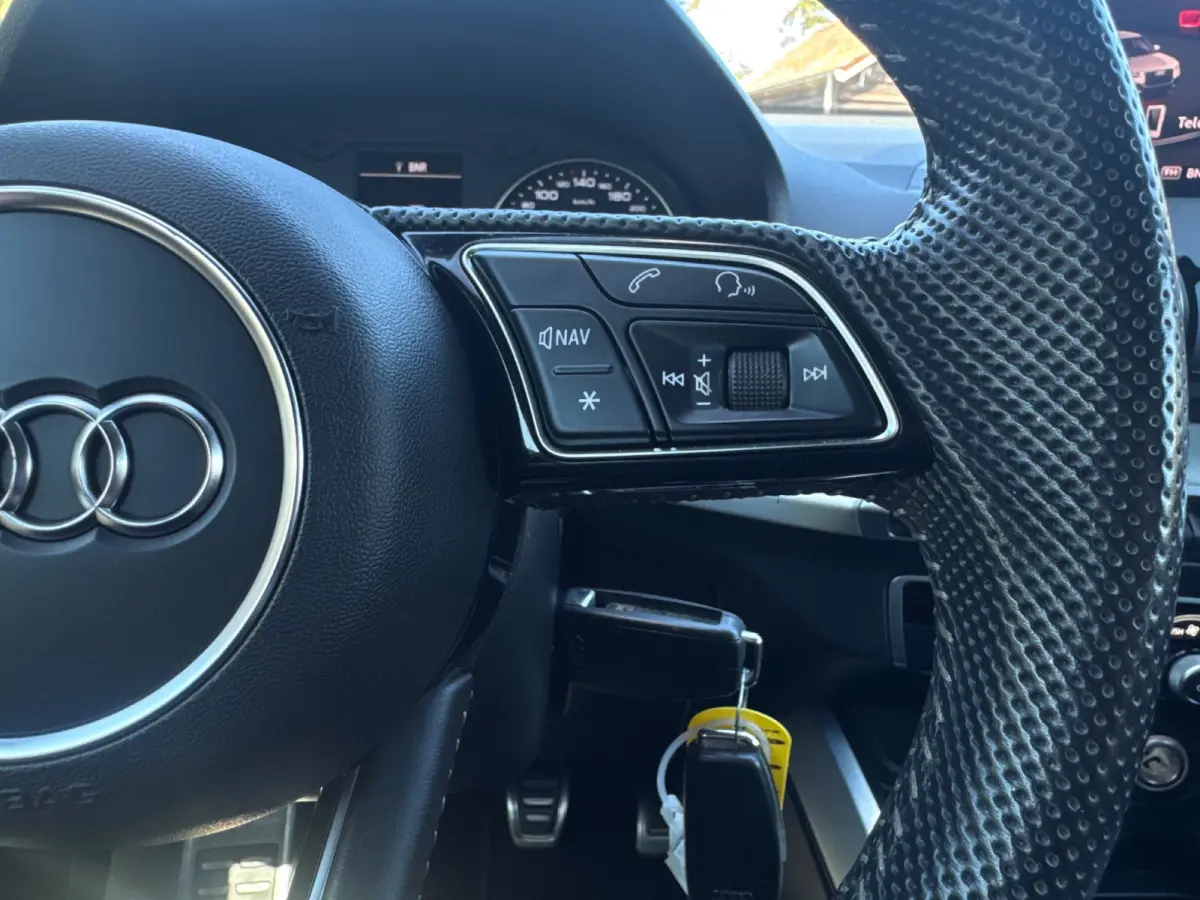 35 TFSI 150PK S-LINE EDITION NAVI/PDC/HALF-LEDER